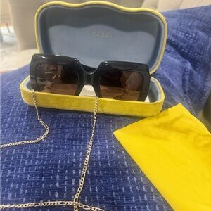 Gucci Black Sunglasses with Gold Chain